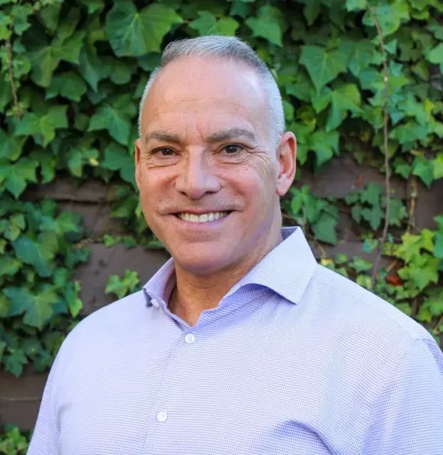 Adam-Mogul-01.25-Medium