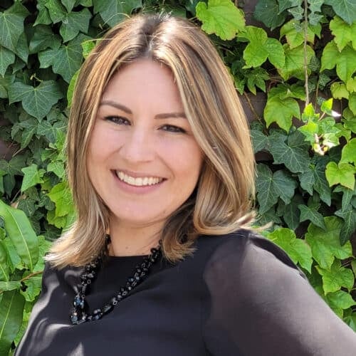 Julie_edited-scaled-e1652131483735