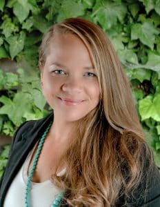 Stephanie-Kiesow-ivy_11.2023-232x300